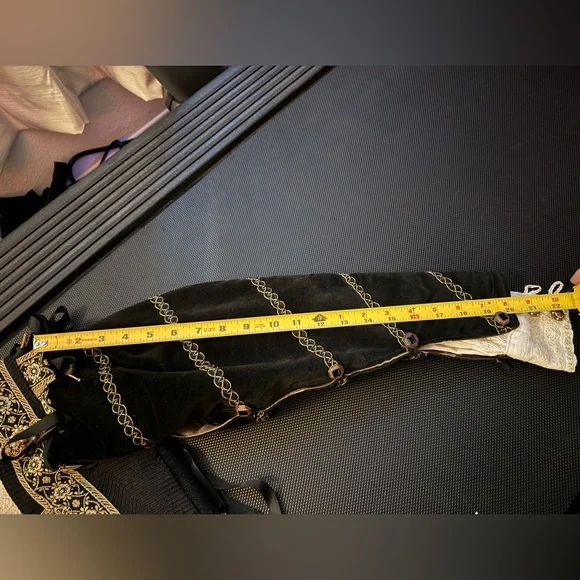 Medieval Renaissance Black and Gold OOAK Professionally Made Dress - Picture 9 of 16